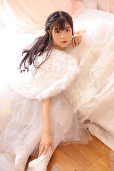 美女跳舞